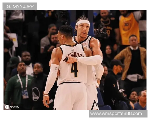 勇士全员发力加时逆转戈登悲情难掩球队实力差距