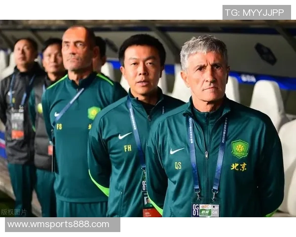 国安主帅解释半场换三人意图在于调整战术以扭转局势