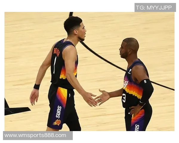 布克盛赞保罗为联盟改变者呼吁各地球馆致敬这位极致赢家