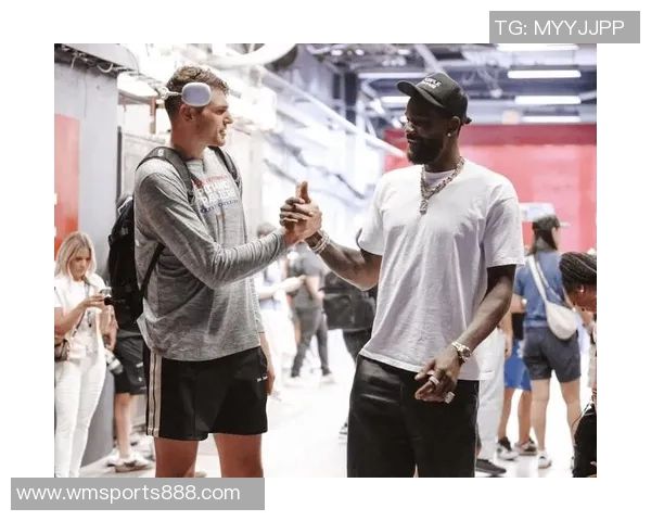 湖人和艾顿蜜月期的甜蜜背后潜藏逆境考验的真实挑战