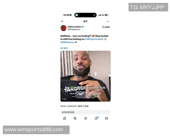 詹姆斯采访时仅用毛巾遮身引发热议网友呼吁他穿内裤以免尴尬